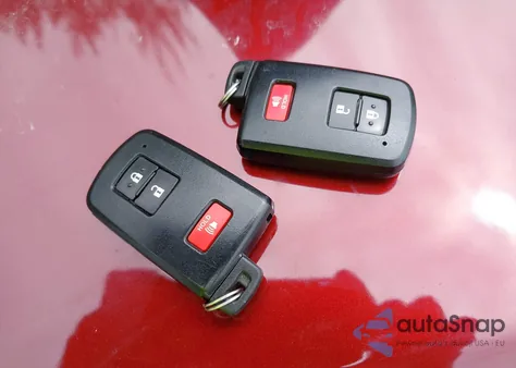 2017 Toyota Rav4 Xle z USA, uszkodzony, nr VIN 2T3RFREV6HW673140